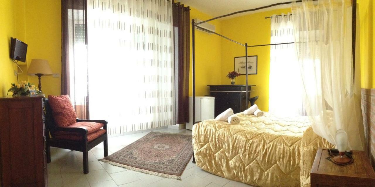 Stanze Sul Mare Bed & Breakfast Салерно Екстериор снимка