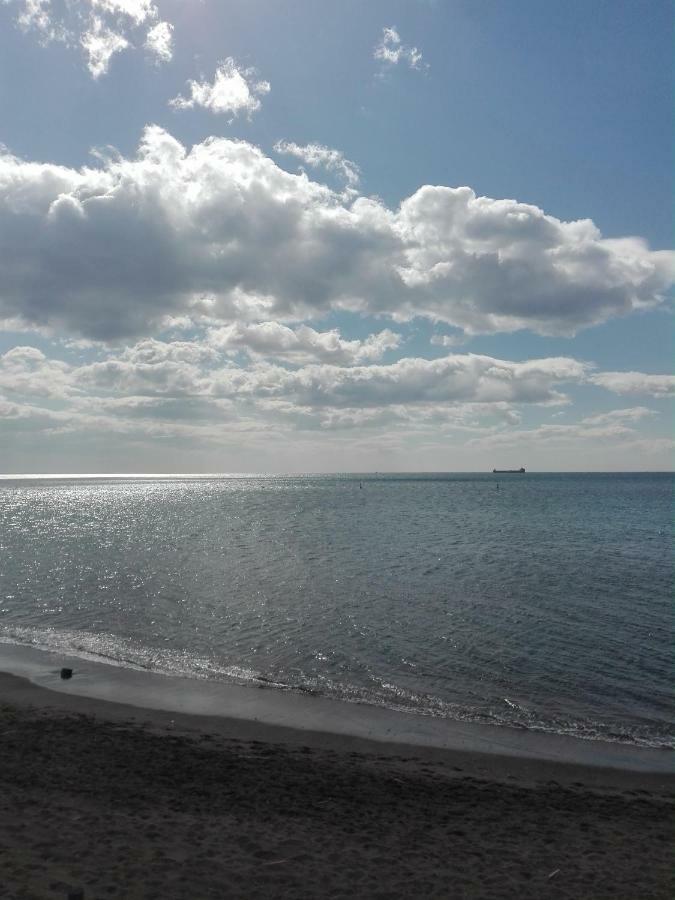 Stanze Sul Mare Bed & Breakfast Салерно Екстериор снимка