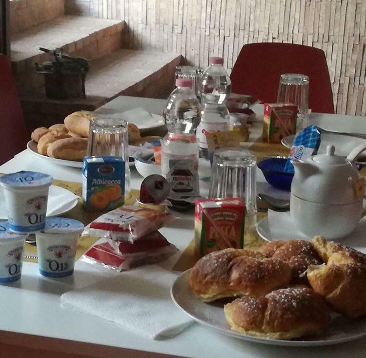 Stanze Sul Mare Bed & Breakfast Салерно Екстериор снимка